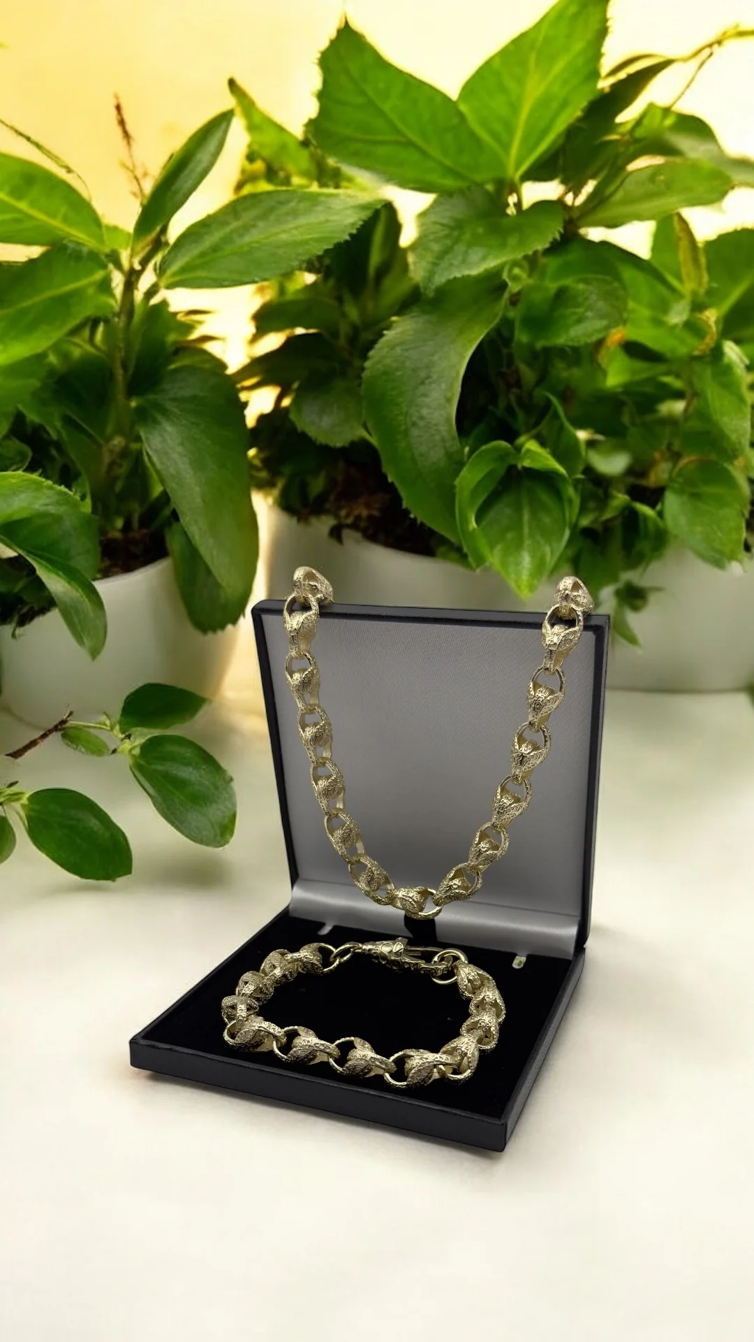 9MM GOLD PATTERNED TULIP CHAIN & BRACELET SET – FULLY WELDED, ALBERT CLASP - Image 4
